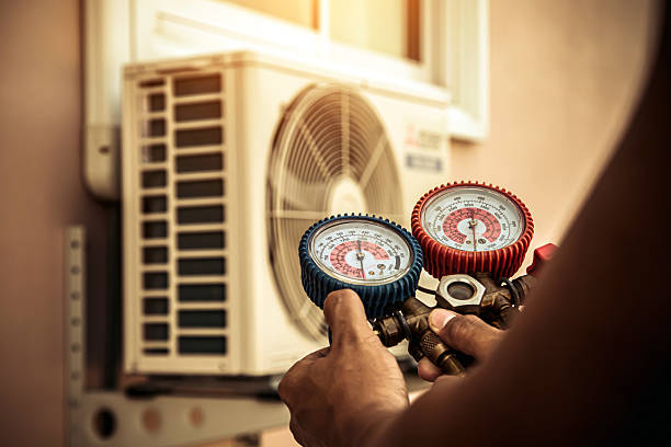 Professional Ductwork Repair technician working in Custer, KY